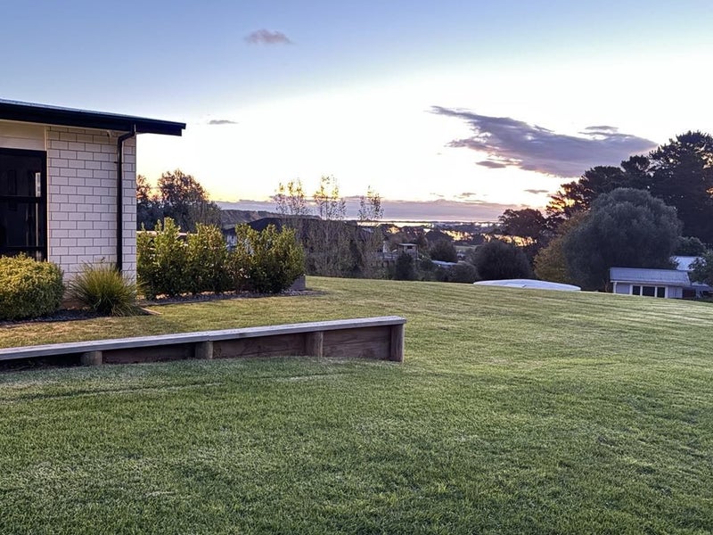 18 Cracroft Drive, Putiki, Whanganui - Carousel 23