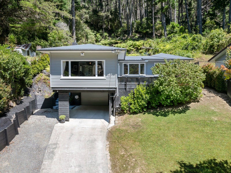 74 Elmslie Road, Pinehaven, Upper Hutt - Carousel 2