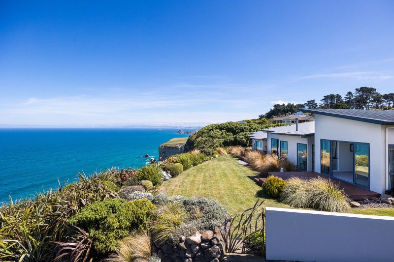 25 Highgrove, Saint Clair, Dunedin - Carousel 2