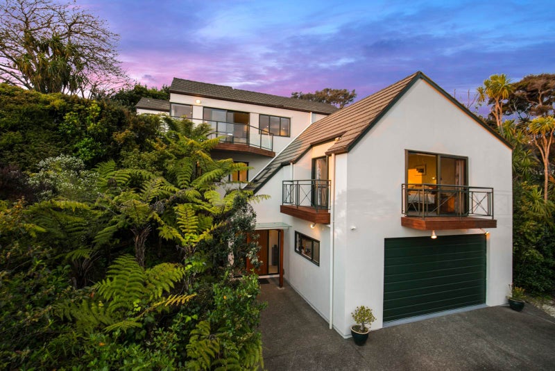 16 Rahui Road, Greenhithe, Auckland - Carousel 1