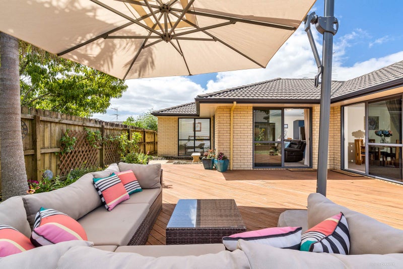 27 Belcoo Crescent, East Tamaki, Auckland - Carousel 2