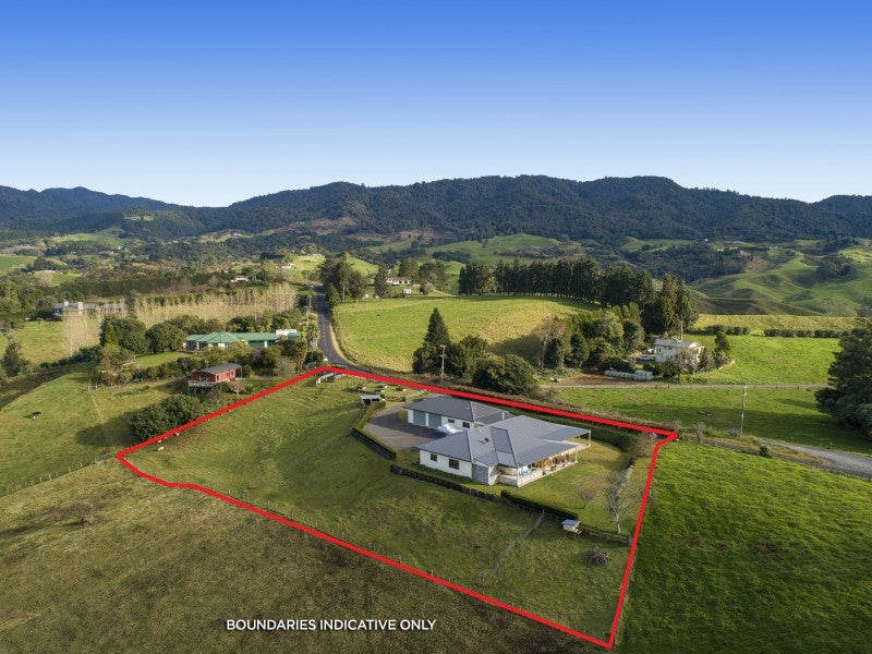 213 Busby Road, Katikati - Carousel 2