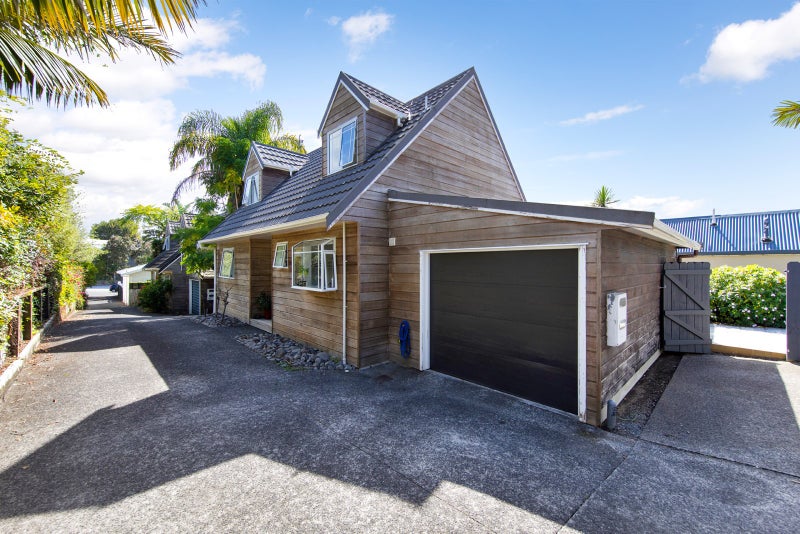 3/60 Larchwood Avenue, Westmere, Auckland - Carousel 1