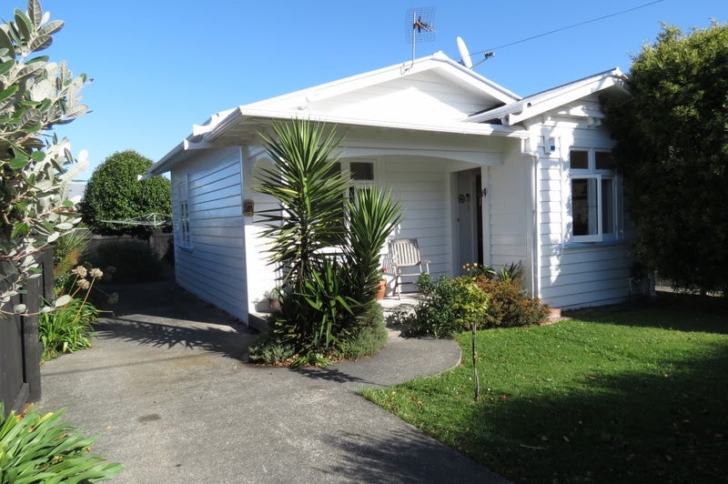 2/16 Valentine Street, Alicetown, Lower Hutt - Carousel 1