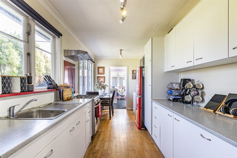 4 Gloucester Street, Takaro, Palmerston North - Carousel 2