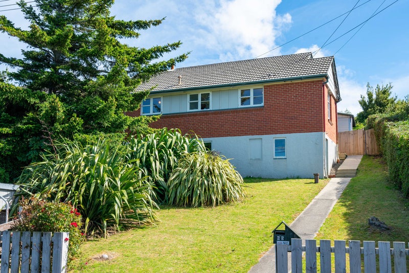 65 Panmure Avenue, Calton Hill, Dunedin - Carousel 1