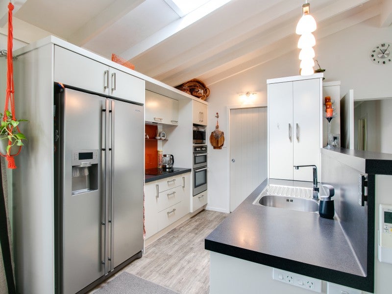 2/5 Wiltshire Place, Tamatea, Napier - Carousel 2