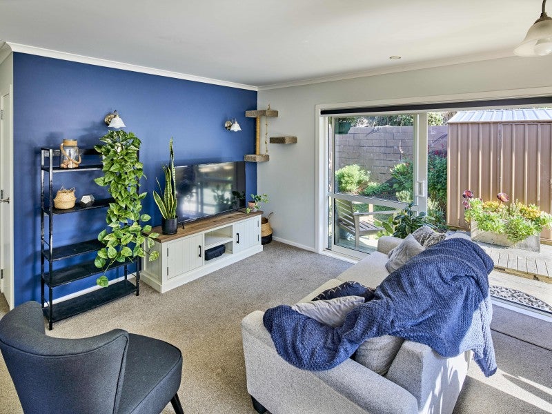 59 Dimock Street, Titahi Bay, Porirua - Carousel 2