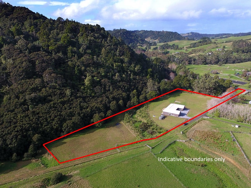 318 Upper Waiwera Road, Silverdale - Carousel 1