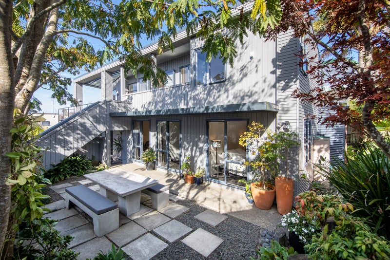 90 Kurahaupo Street, Orakei, Auckland - Carousel 1