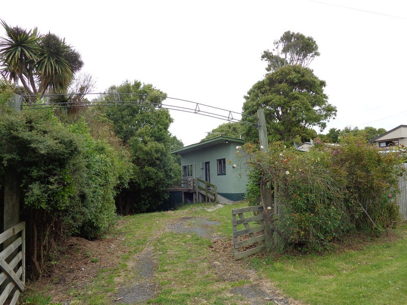 17 Rata Street, Balclutha - Carousel 17
