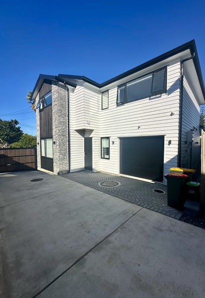 24A Cadman Avenue, Greenlane, Auckland - Carousel 1