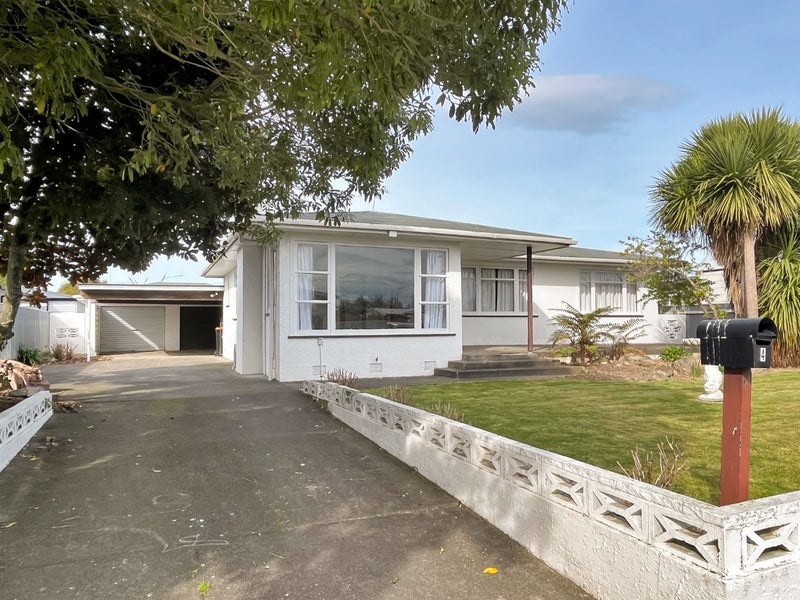 4 Moray Place, Highbury, Palmerston North - Carousel 1