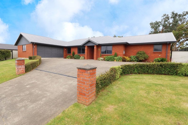 54 Hoffman Court, Waikiwi, Invercargill - Carousel 2