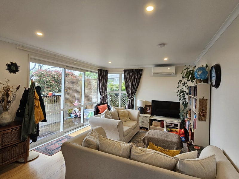 3 Edgar Pearce Place, Howick, Auckland - Carousel 1