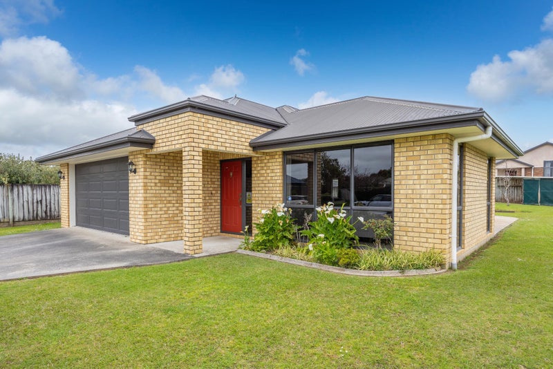 33 Tuirangi Street, Flagstaff, Hamilton - Carousel 2