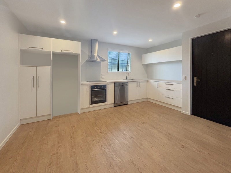 4/45 Heywood Terrace, Richmond, Christchurch - Carousel 1