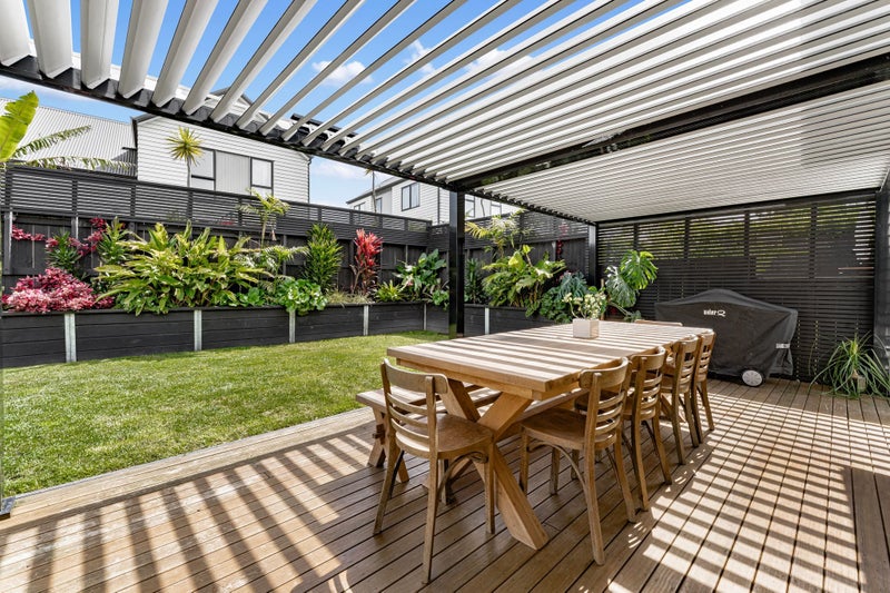 11 Skippy Patuwai Lane, Glen Innes, Auckland - Carousel 1