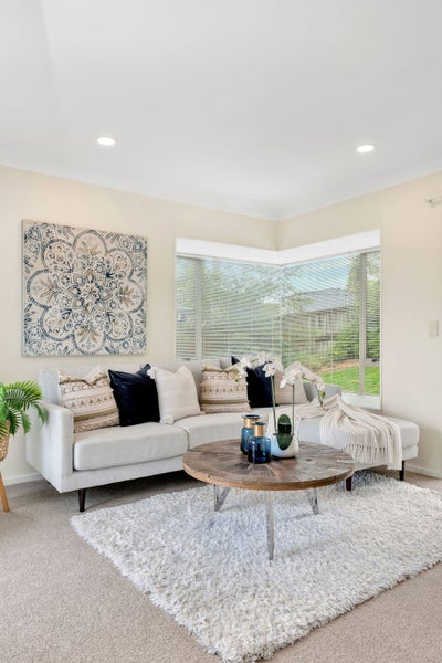 16 Jan Higgins Place, Golflands, Auckland - Carousel 35