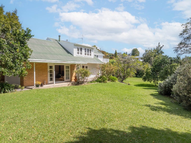 36 Claremont Avenue, Paeroa, Paeroa - Carousel 1