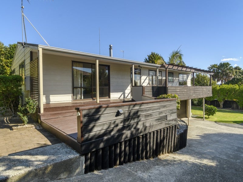4 Victory Street, Welcome Bay, Tauranga - Carousel 2