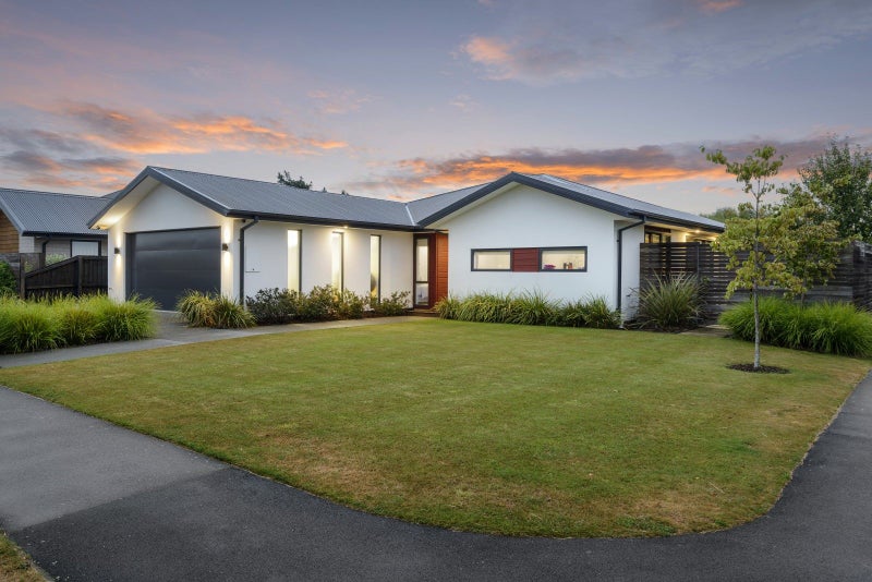 49 Euphrasie Drive, Aidanfield, Christchurch - Carousel 2
