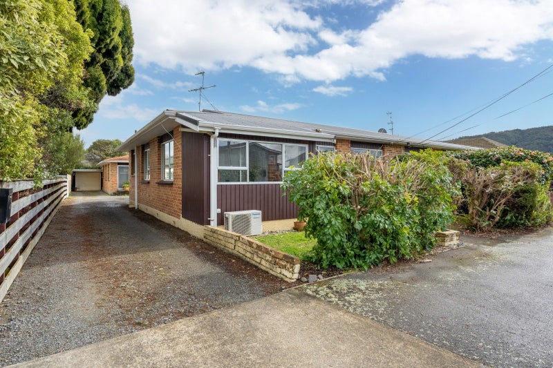 2/31 King Street, Ebdentown, Upper Hutt - Carousel 1