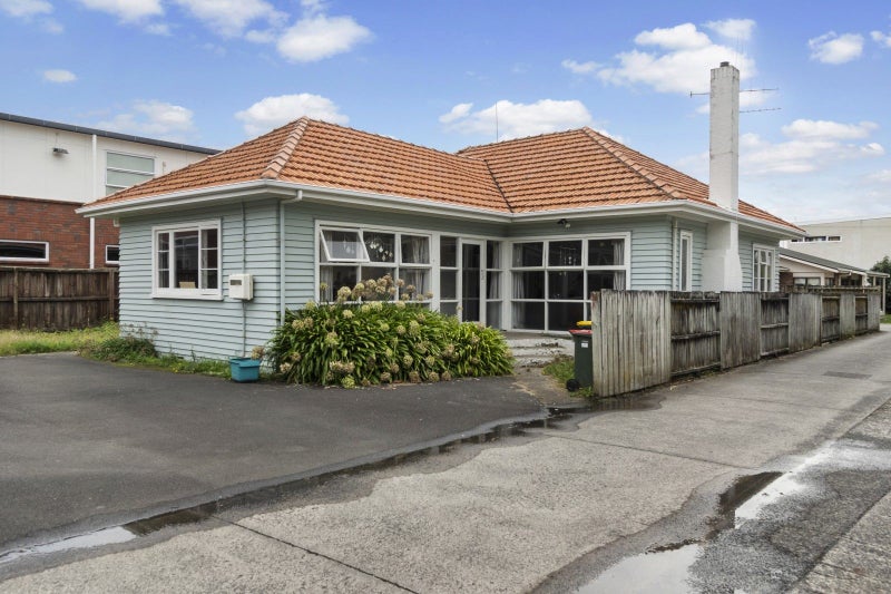 31 Cook Street, Hamilton East, Hamilton - Carousel 1