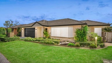 19 Newinn Crescent, East Tamaki Heights, Auckland - Carousel 1