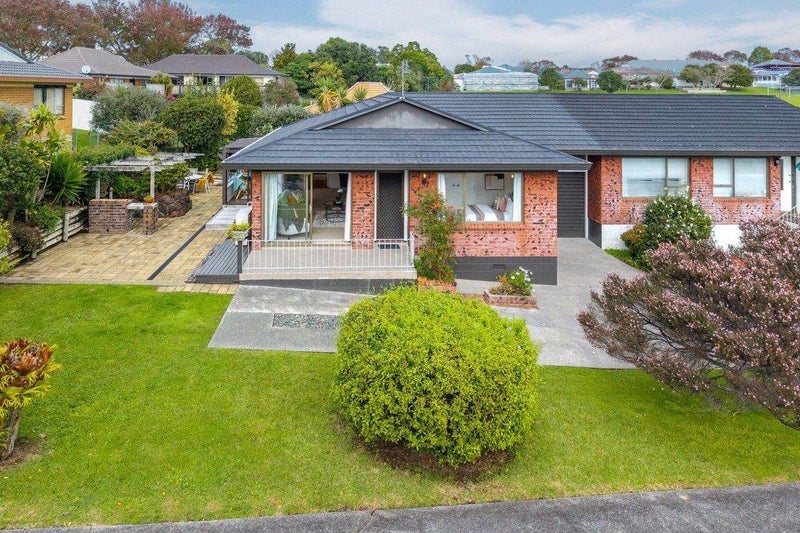 2/29 Rapallo Place, Farm Cove, Auckland - Carousel 1