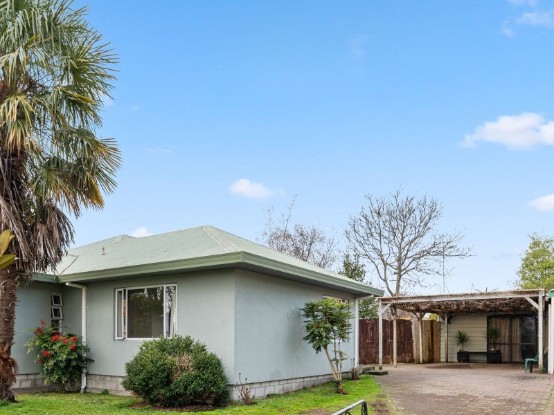 66 Te Rangitautahanga Road, Turangi - Carousel 1