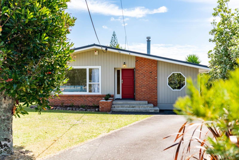 14 Te Puia Street, Kamo, Whangarei - Carousel 1