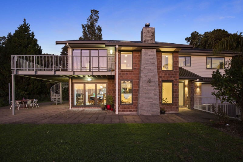 181 Judge Richardson Drive, Papakura - Carousel 2