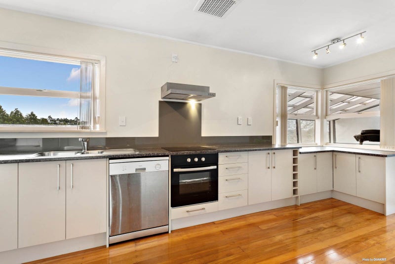 1/58 Pupuke Road, Hillcrest, Auckland - Carousel 2