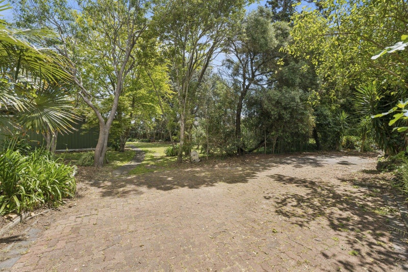 54 Taylor Road, Mangere Bridge, Auckland - Carousel 2