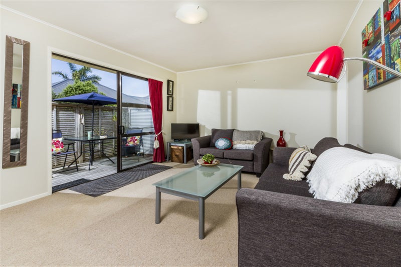2/3 Fentham Road, Hauraki, Auckland - Carousel 2