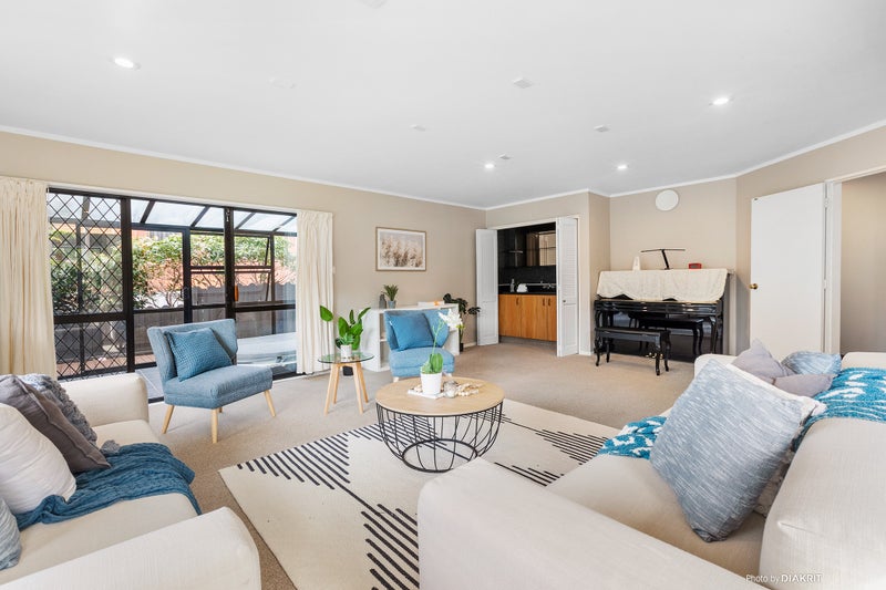 15 Ramphal Terrace, Khandallah, Wellington - Carousel 2