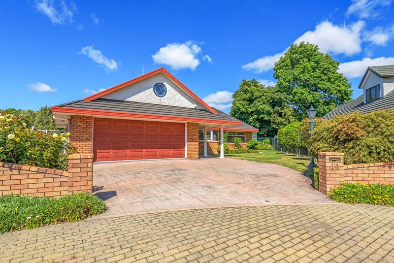 14 Dougherty Place, Hokowhitu, Palmerston North - Carousel 1