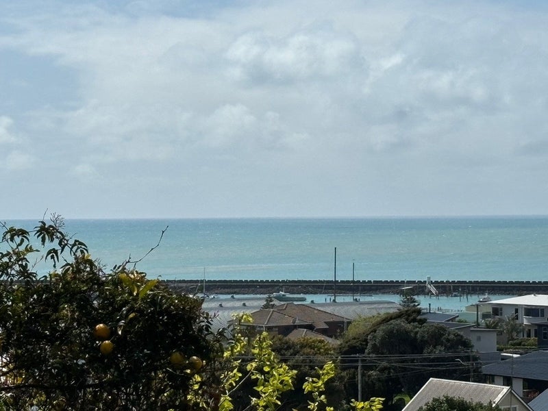 11 South Road, Moturoa, New Plymouth - Carousel 5