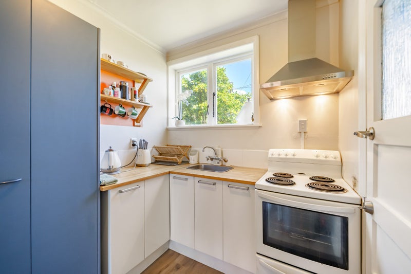 3/28 Scholefield Street, Petone, Lower Hutt - Carousel 2