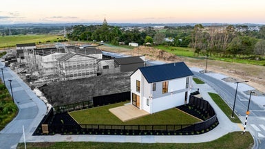 2 Papai Lane, Massey, Auckland - Carousel 1