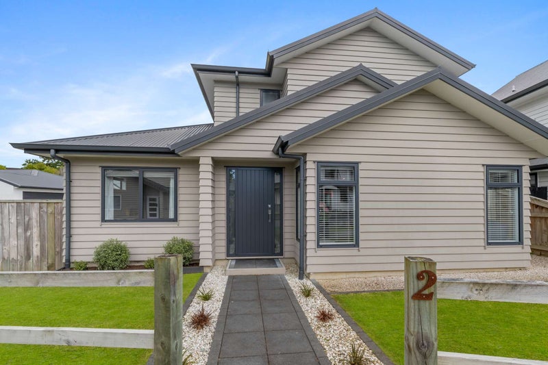2 Magnolia Lane, Helensville - Carousel 1
