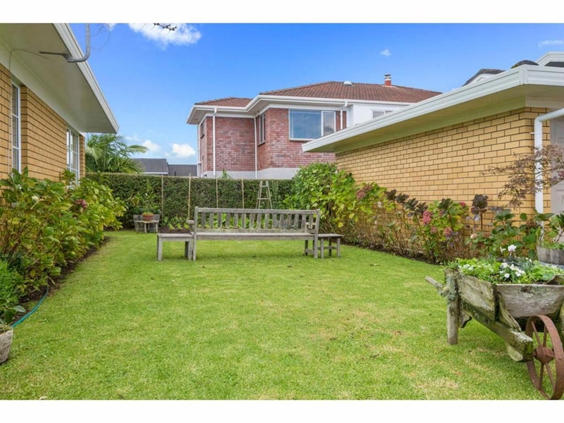 2/471 Blockhouse Bay Road, Blockhouse Bay, Auckland - Carousel 14