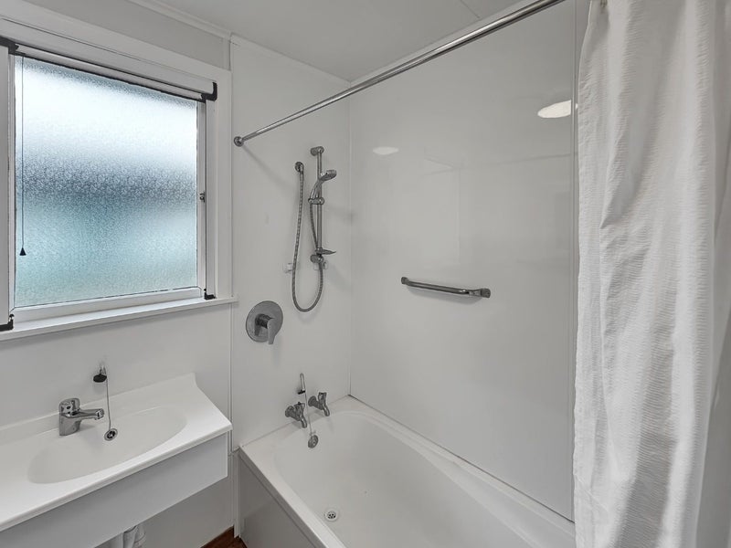 35 Coventry Street, Highbury, Palmerston North - Carousel 8