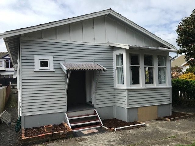 84 Moxham Avenue, Hataitai, Wellington - Carousel 1