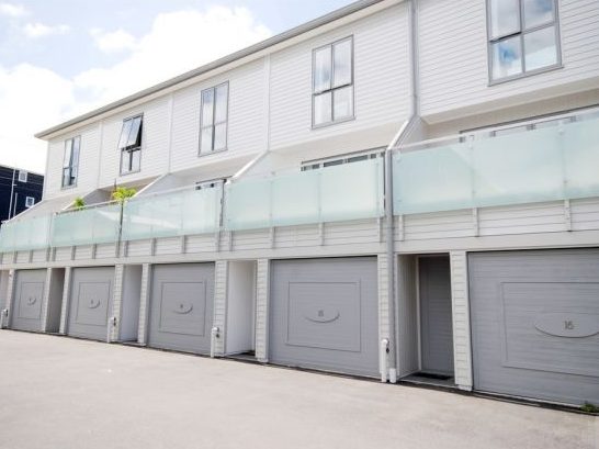 14/29 Rossmay Terrace, Mount Eden, Auckland - Carousel 1