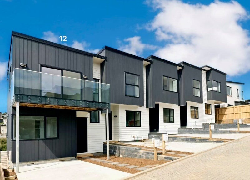 4 Kautawa Lane, Massey, Auckland - Carousel 1