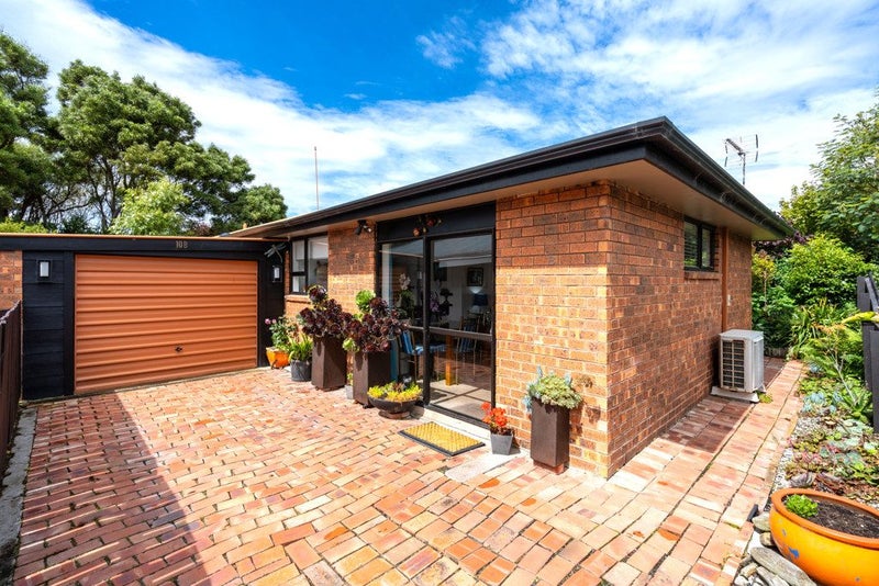 10B Queen Street, Brighton, Dunedin - Carousel 2