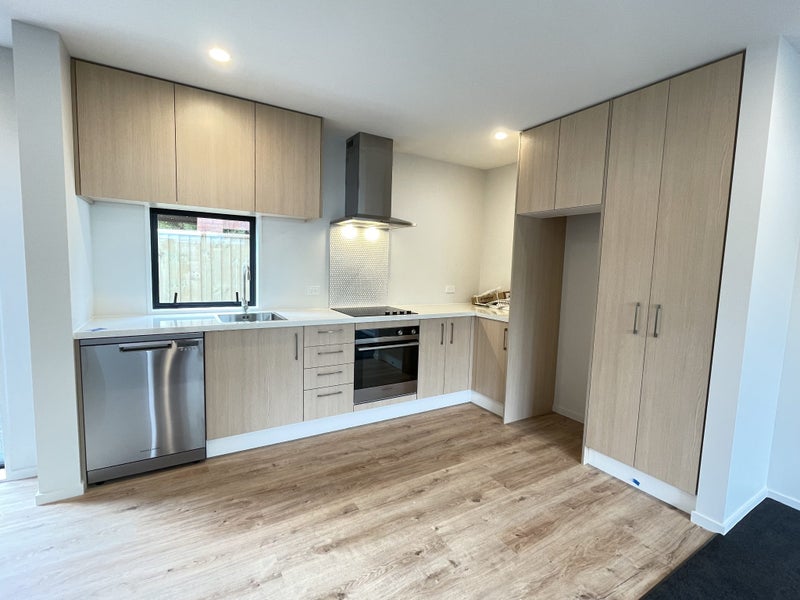 9/66 Innes Road, St Albans, Christchurch - Carousel 2