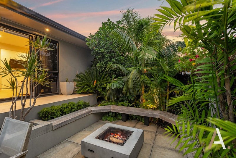 15A Thatcher Street, Mission Bay, Auckland - Carousel 1